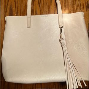 Pale Pink Tote Bag.  Snap Close.  2 Small Inside Pockets.